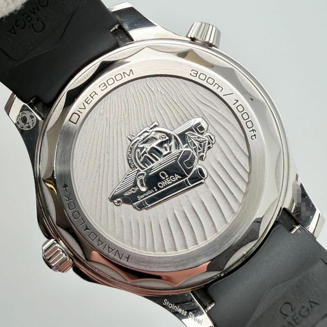 Omega Seamaster Diver 300m 210.32.42.20.01.001 Image 4